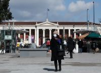 Άρση μάσκας: Η Κυβέρνηση σχεδιάζει κατάργηση από 1η Ιουνίου