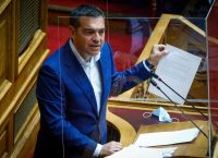Τσίπρας στη Βουλή: Επί ΣΥΡΙΖΑ είχαμε απόλυτη αίσθηση ευθύνης να υπερασπιστούμε την εθνική γραμμή