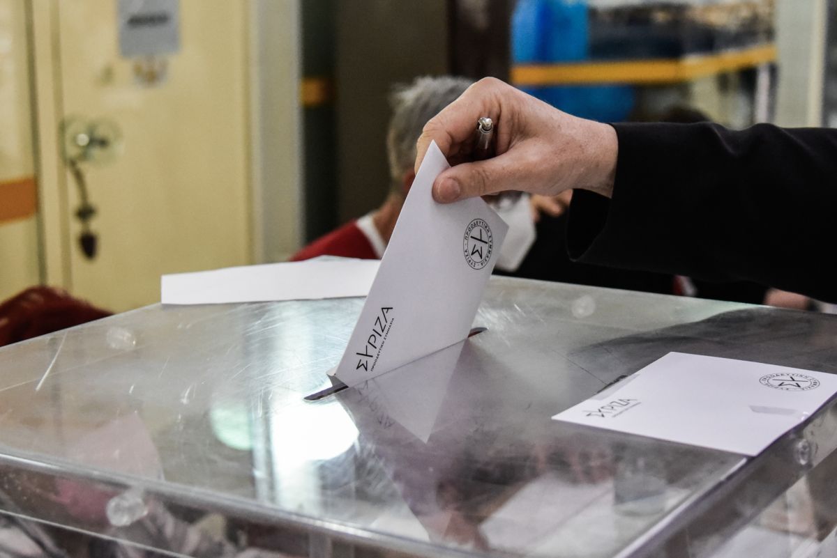 Εκλογές ΣΥΡΙΖΑ: Με μεγάλη προσέλευση η εκλογική διαδικασία