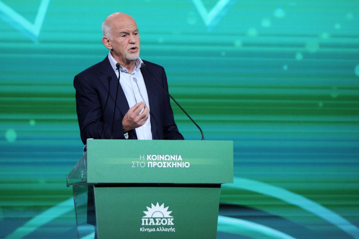 Παπανδρέου στο συνέδριο ΠΑΣΟΚ ΚΙΝΑΛ: Το συντηρητικό δίπολο ΝΔ – ΣΥΡΙΖΑ έχει μέλημα τον έλεγχο της εξουσίας