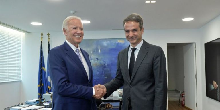 Greek parliament ratifies defence pact change on eve of MItsotakis visit to the U.S.