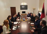 Σκρέκας: «Η ενίσχυση της διμερούς συνεργασίας παράγοντας περιφερειακής ασφάλειας και σταθερότητας» Σκρέκας: «Η ενίσχυση της διμερούς συνεργασίας παράγοντας περιφερειακής ασφάλειας και σταθερότητας»