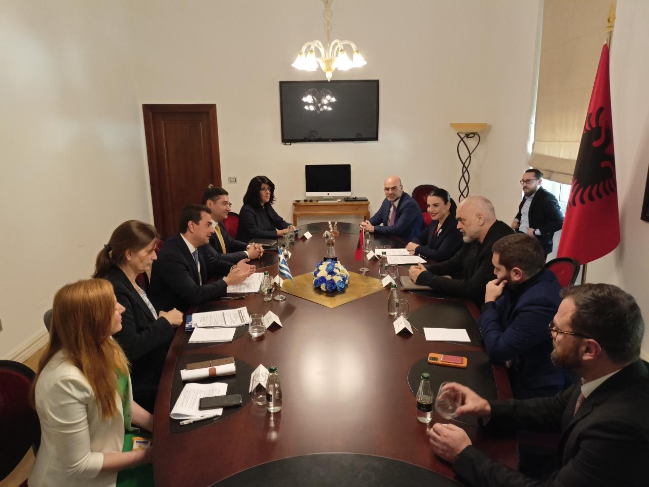 Σκρέκας: «Η ενίσχυση της διμερούς συνεργασίας παράγοντας περιφερειακής ασφάλειας και σταθερότητας»