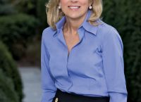 Jill Biden: Ταξίδεψε ως την Ουκρανία για να συναντήσει την Πρώτη κυρία Olena Zelenska