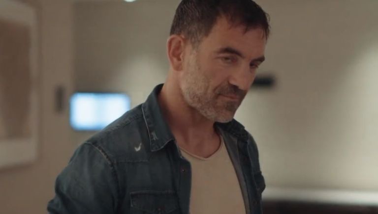 Εθνική Ελλάδος: Επίσκεψη Καραγκούνη στη γαλανόλευκη [vid]