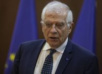 Μπορέλ: «Έγκλημα πολέμου» η ρωσική πυραυλική επίθεση στο εμπορικό κέντρο στο Κρεμεντσούκ