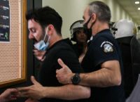 Δίκη Ζακ Κωστόπουλου: Ποινή 10 ετών σε κοσμηματοπώλη και μεσίτη Δίκη Ζακ Κωστόπουλου: Ποινή 10 ετών σε κοσμηματοπώλη και μεσίτη