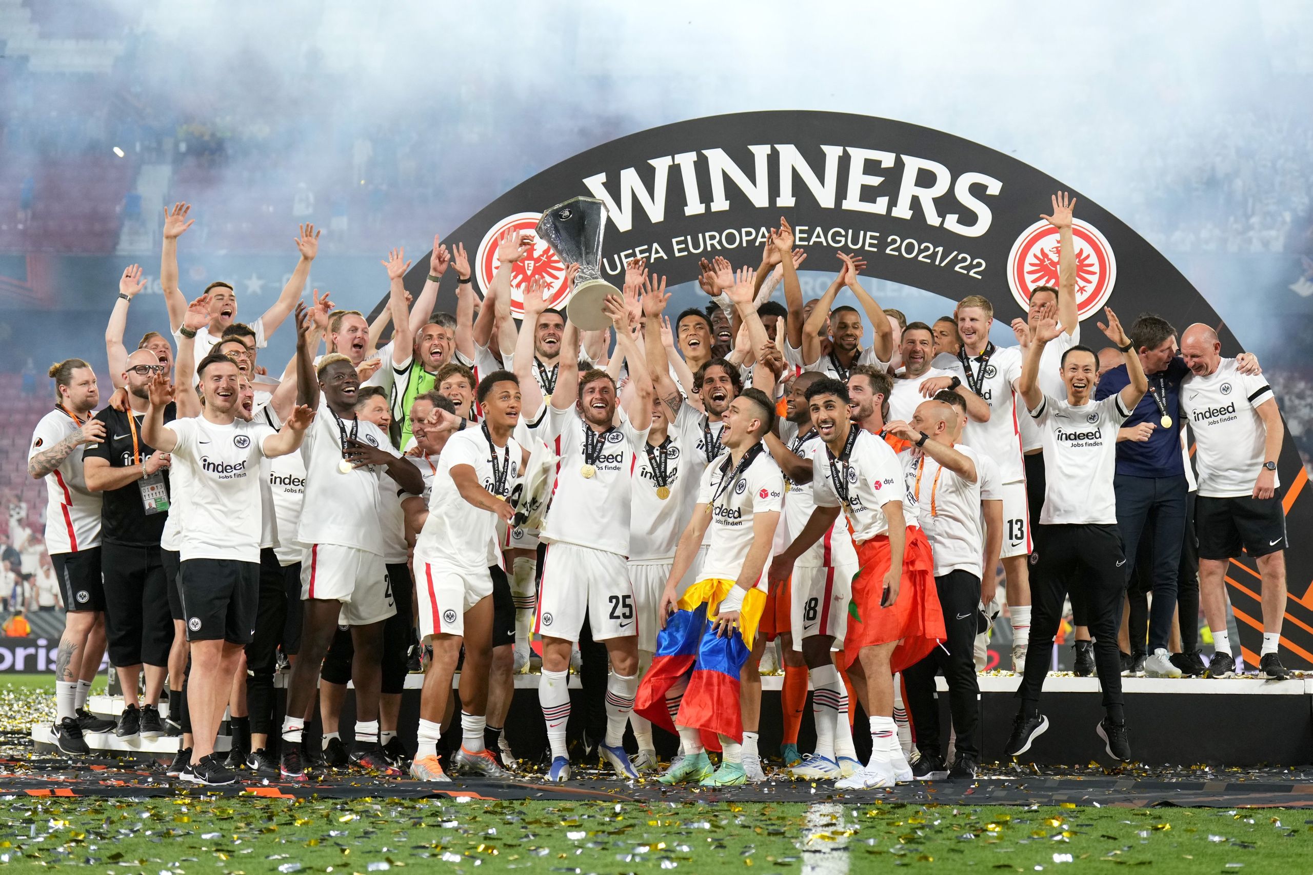 Europa League: Η Άιντραχτ στο θρόνο 42 χρόνια μετά