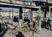 ΕΛΣΤΑΤ για καταλύματα και εστίαση: Άλμα των εσόδων κατά 238,8%