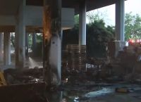 ΣΕΦ: Η φωτιά κατέστρεψε ολοσχερώς το ανθρωπιστικό υλικό προς την Ουκρανία [vid]