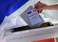 Γαλλία: Εκλογικό ντέρμπι με φόντο την οικονομία