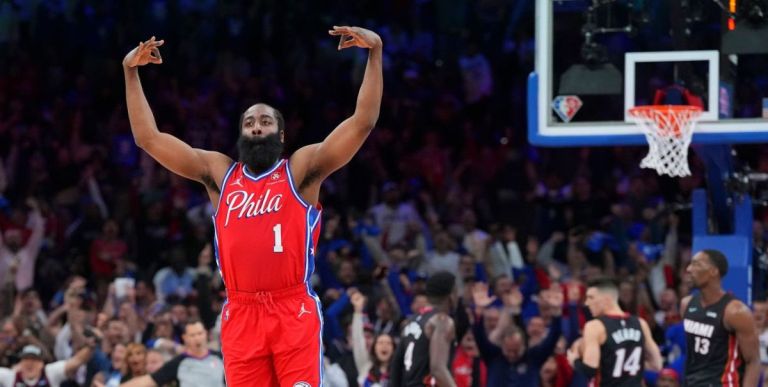 NBA: Στα ίσα Σίξερς και Μάβερικς [vids]