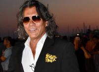 Ηλίας Ψινάκης: «Παλιά για να μην γράψουν ή να γράψουν ένα δημοσίευμα έπρεπε να παρακαλάς» Ηλίας Ψινάκης: «Παλιά για να μην γράψουν ή να γράψουν ένα δημοσίευμα έπρεπε να παρακαλάς»