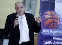 Λιόλιος: “Όποιος δεν έχει τακτοποιήσει τα οικονομικά του, δεν παίζει στο πρωτάθλημα” Λιόλιος: “Όποιος δεν έχει τακτοποιήσει τα οικονομικά του, δεν παίζει στο πρωτάθλημα”