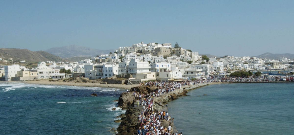 Μεγάλη Βρετανία: Αυτοί είναι οι 5 ιδανικοί προορισμοί στην Ελλάδα