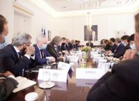 Συνάντηση Μητσοτάκη με αντιπροσωπεία της Κίνησης Γαλλικών Επιχειρήσεων: Η Ελλάδα έχει επιστρέψει