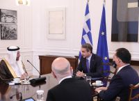 Συνάντηση Μητσοτάκη με τον υπουργό Επενδύσεων της Σαουδικής Αραβίας: Στο τραπέζι η περαιτέρω συνεργασία