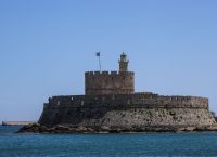 Τουρισμός – Κικίλιας: Με 100 εκατομμύρια ευρώ στον εγχώριο τουρισμό στηρίζουμε την ελληνική οικογένεια