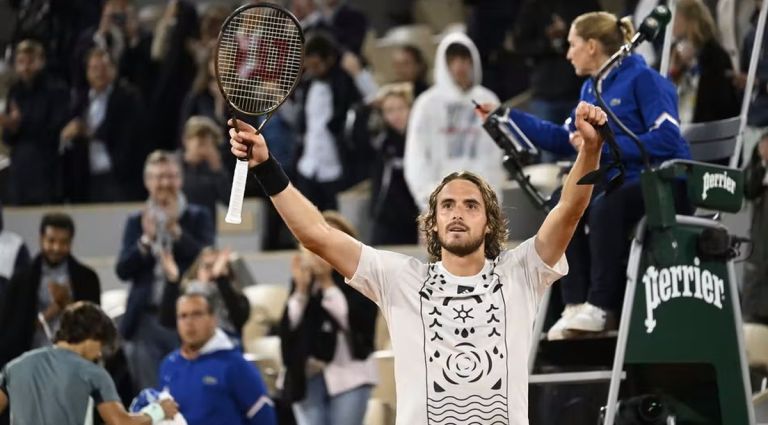 Roland Garros: “Παλίκαρος” στην πρεμιέρα του ο Τσιτσιπάς [vid]