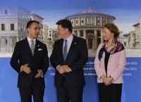 Βαρβιτσιώτης: Να εξιχνιαστούν τα εγκλήματα πολέμου στην Ουκρανία
