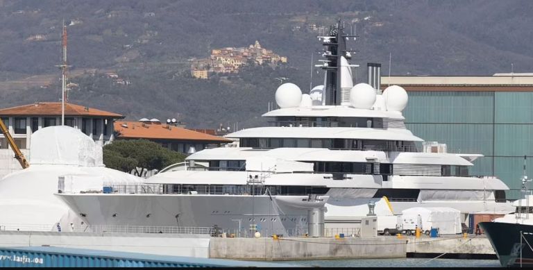 Ιταλία: Κατάσχεση υπερπολυτελούς γιοτ – Ανήκει -πιθανώς- στον Πούτιν [vid]
