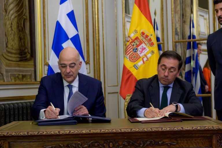 Επίσκεψη Δένδια στην Ισπανία: Υπεγράφησαν δύο μνημόνια κατανόησης