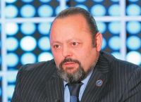 Αρτέμης Σώρρας: Επανεμφανίστηκε για νέα ομιλία μπροστά στους οπαδούς του με μπράβους