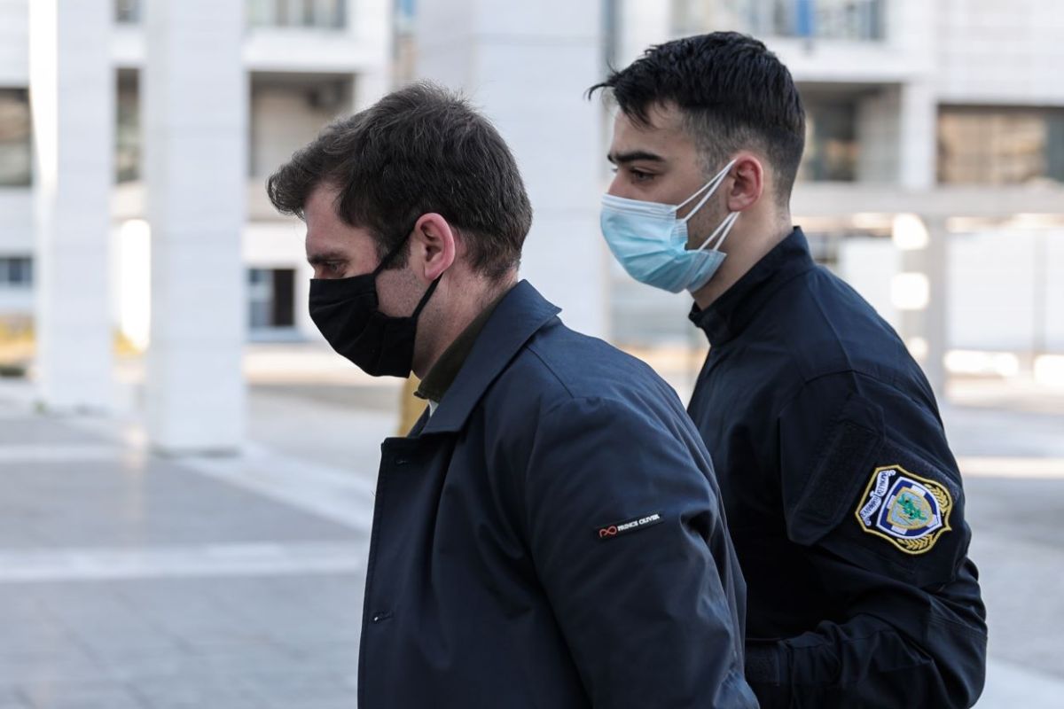 Δίκη προπονητή ιστιοπλοΐας: Με λυγμούς η συμπληρωματική κατάθεση της αθλήτριας
