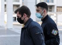 Δίκη προπονητή ιστιοπλοΐας: Αθώος για τον βιασμό – Ένοχος για κατάχρηση σε ασέλγεια ανηλίκου Δίκη προπονητή ιστιοπλοΐας: Αθώος για τον βιασμό – Ένοχος για κατάχρηση σε ασέλγεια ανηλίκου