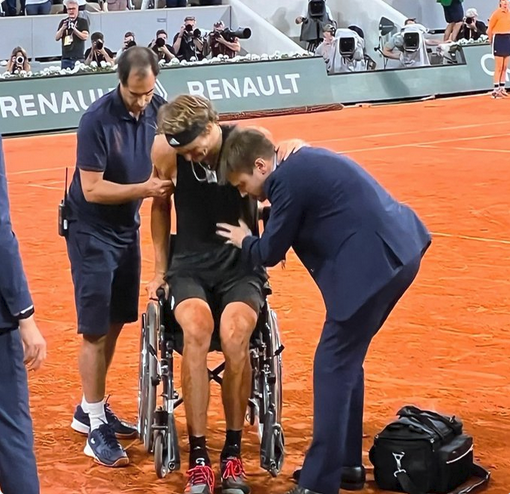 Roland Garros: Στον τελικό ο Ναδάλ μετά τον σοκαριστικό τραυματισμό του Ζβέρεφ