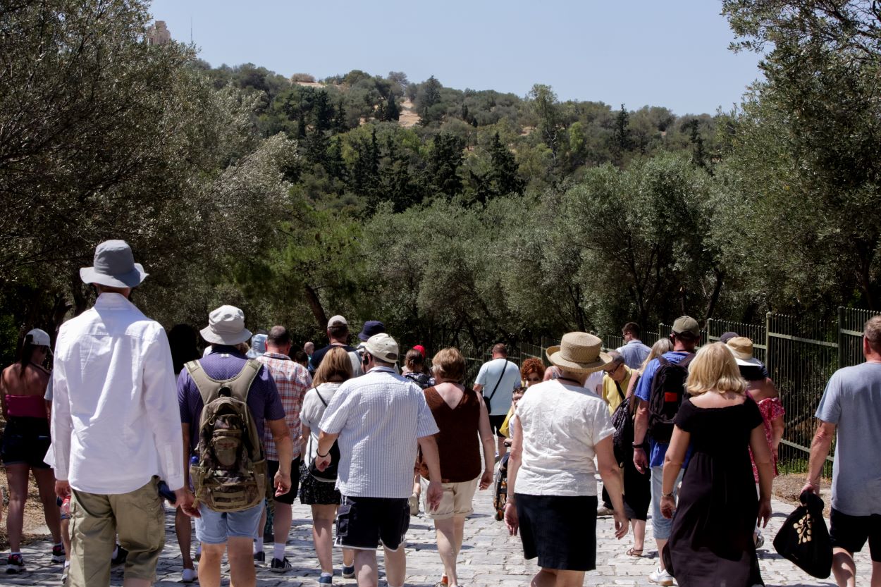 Κορωνοϊός [13 και 14/6]: 8.083 και 12 θάνατοι