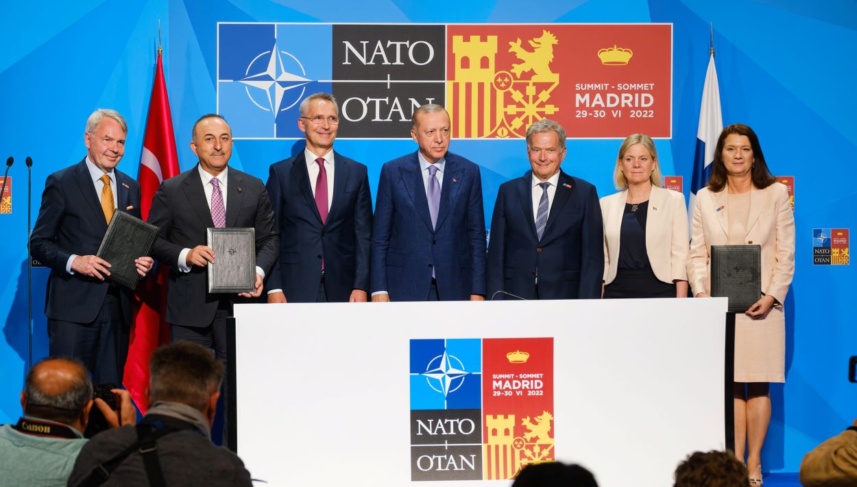 ΝΑΤΟ: Οι όροι της συμφωνίας για την άρση του τουρκικού βέτο στην ένταξη Σουηδίας – Φινλανδίας