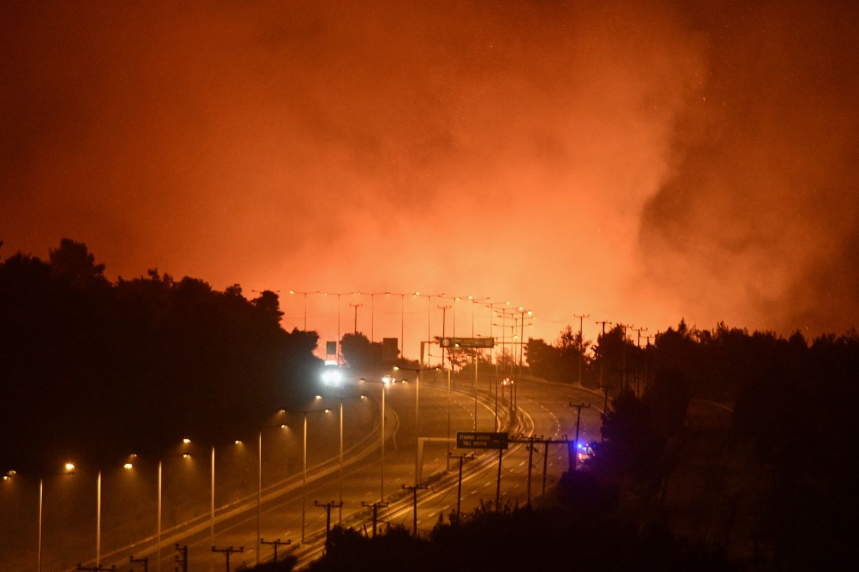 Φωτιά στη Βαρυμπόμπη: 107 αξιωματικοί της Πυροσβεστικής καλούνται ως ύποπτοι