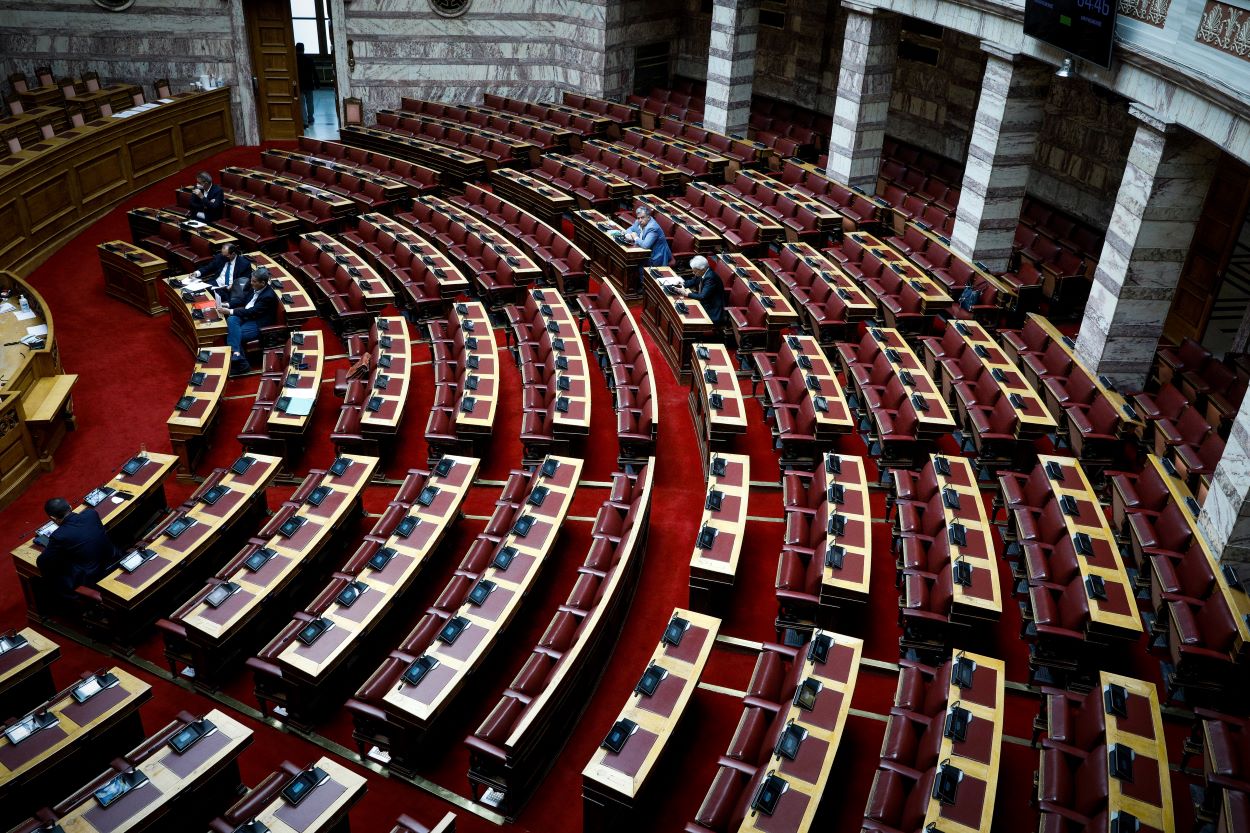 Βουλή live παρακολουθήσεις: Ξεκίνησε η συζήτηση για την σύσταση της εξεταστικής επιτροπής