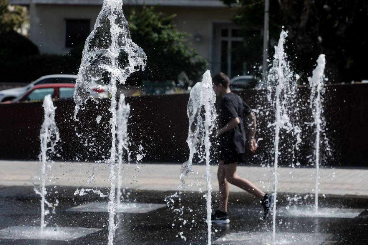 Καιρός: Έρχεται ο πρώτος καύσωνας του καλοκαιριού