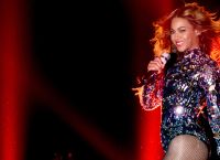 Beyoncé: Ανακοίνωσε ότι θα κυκλοφορήσει νέο άλμπουμ τέλη Ιουλίου Beyoncé: Ανακοίνωσε ότι θα κυκλοφορήσει νέο άλμπουμ τέλη Ιουλίου