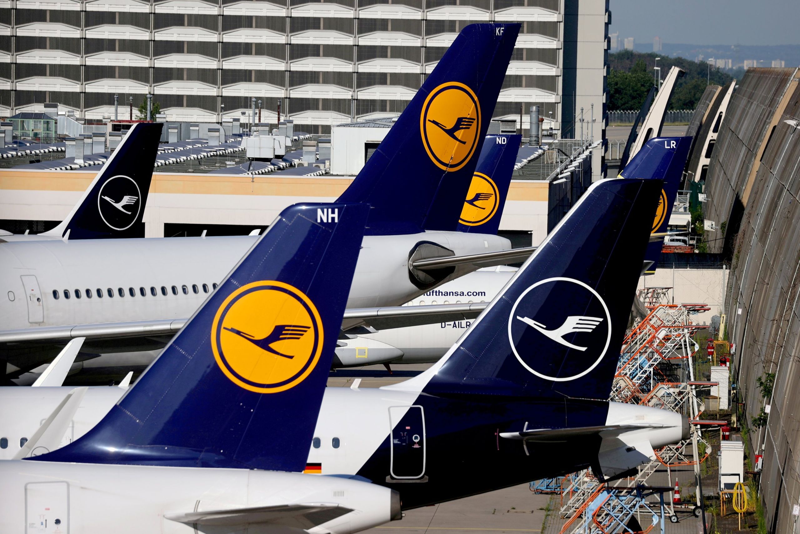 Lufthansa: Ακυρώνει 3.000 πτήσεις το καλοκαίρι λόγω έλλειψης προσωπικού