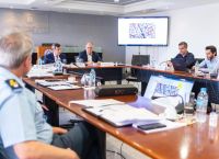 Σύσκεψη Θεοδωρικάκου Μπακογιάννη: «Να αντιμετωπιστεί η εγκληματικότητα από κοινού»