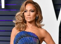 Jennifer Lopez: Σκέφτηκε να τινάξει την καριέρα της στον αέρα όταν λάμβανε αρνητικά σχόλια για τα κιλά της