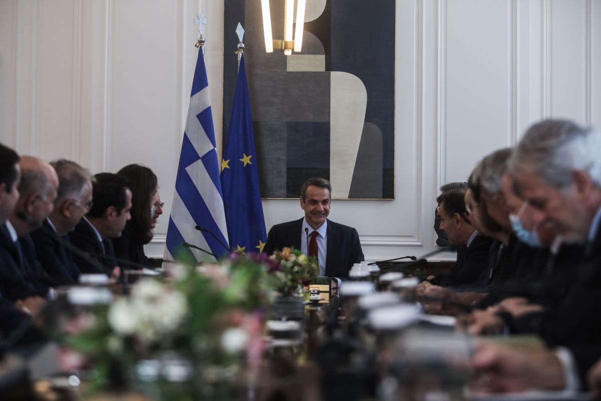 Κυριάκος Μητσοτάκης στο υπουργικό: Δείτε live τις παρεμβάσεις στα καύσιμα
