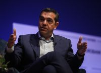 Τσίπρας στο ΣΕΤΕ: Ο Μητσοτάκης θέλει να  «αποδράσει» με εκλογές