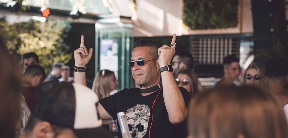 DJ Valentino: Γίνεται viral με την νέα του κονσόλα