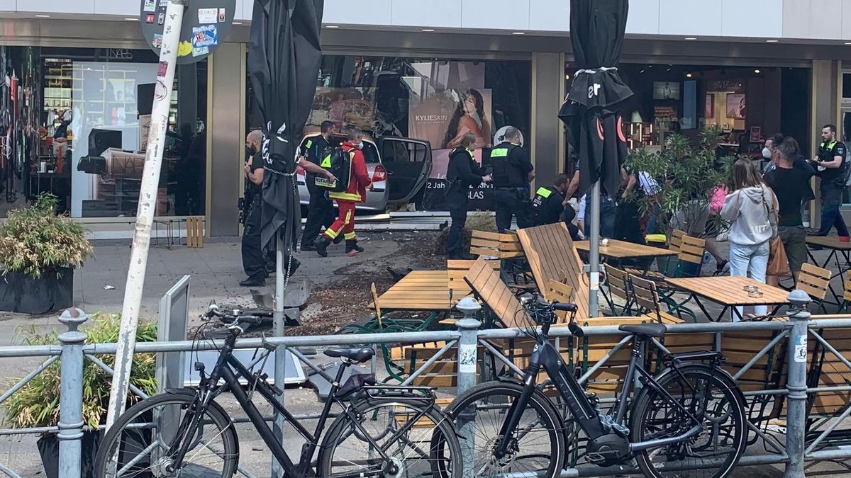 Γερμανία: Όχημα έπεσε σε πλήθος – Ένας νεκρός και 30 τραυματίες