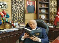 Μπαχτσελί: Ο Μητσοτάκης έκανε το λάθος που είχε κάνει ο Βενιζέλος πριν από ένα αιώνα