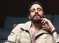 Αναστάσιος Ράμμος: «Θέλω να κάνω οικογένεια αλλά δεν πιστεύω στη μονογαμία»