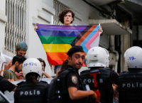 Τουρκία: Αστυνομικό μπλόκο και φέτος στην “παρέλαση υπερηφάνειας της Κωνσταντινούπολης”