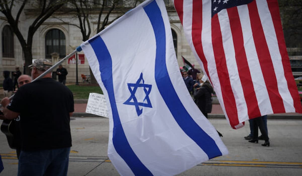 US-and-Israeli-flags-image-by-Ted-Eytan-via-jewishwebsite