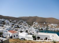 Τουρισμός: Αστυπάλαια και Χάλκη με την αειφορία πρωταγωνιστούν στις αφίξεις επισκεπτών