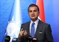 Τσελίκ: “Δεν μπορείτε να μιλάτε για διπλωματία όταν στρατιωτικοποιείτε τα νησιά