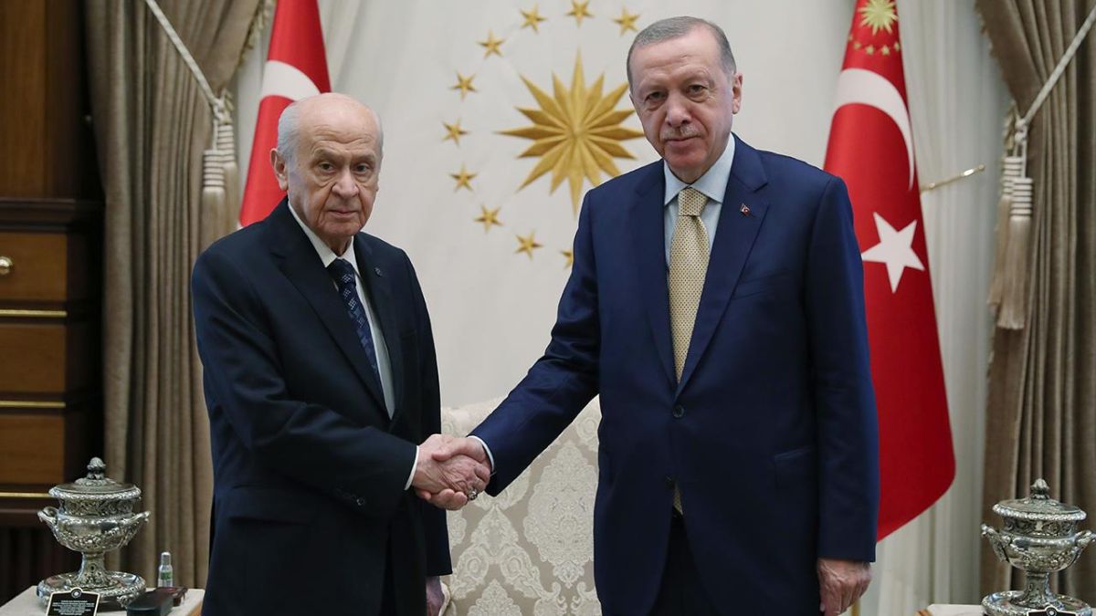 Ελληνοτουρκικά: Ερντογάν και Μπαχτσελί στη Σμύρνη για την άσκηση “EFES 2022”